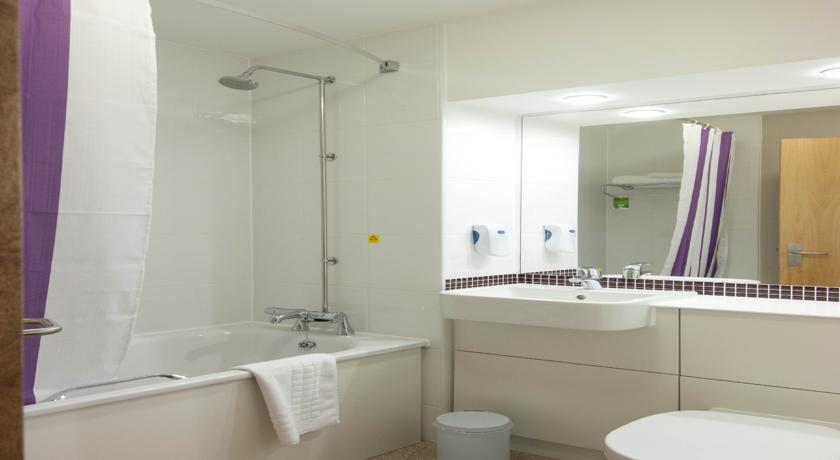 Premier Inn Merthyr Tydfil Extérieur photo
