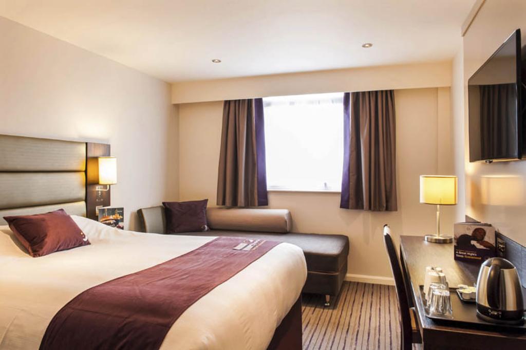 Premier Inn Merthyr Tydfil Extérieur photo
