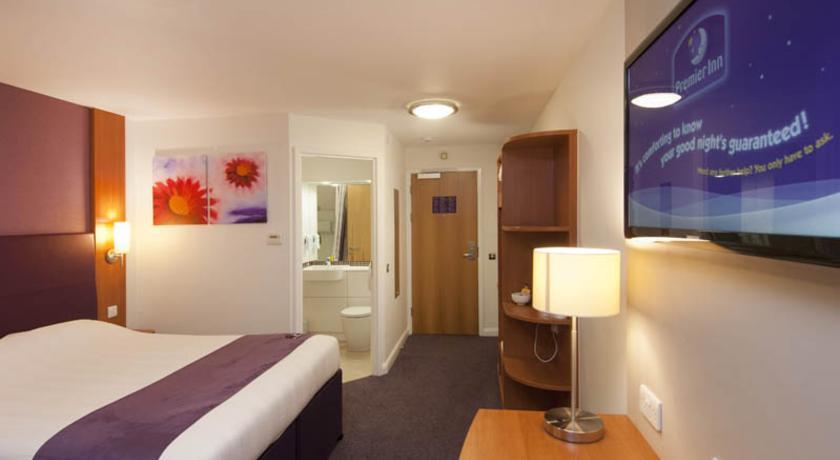 Premier Inn Merthyr Tydfil Extérieur photo