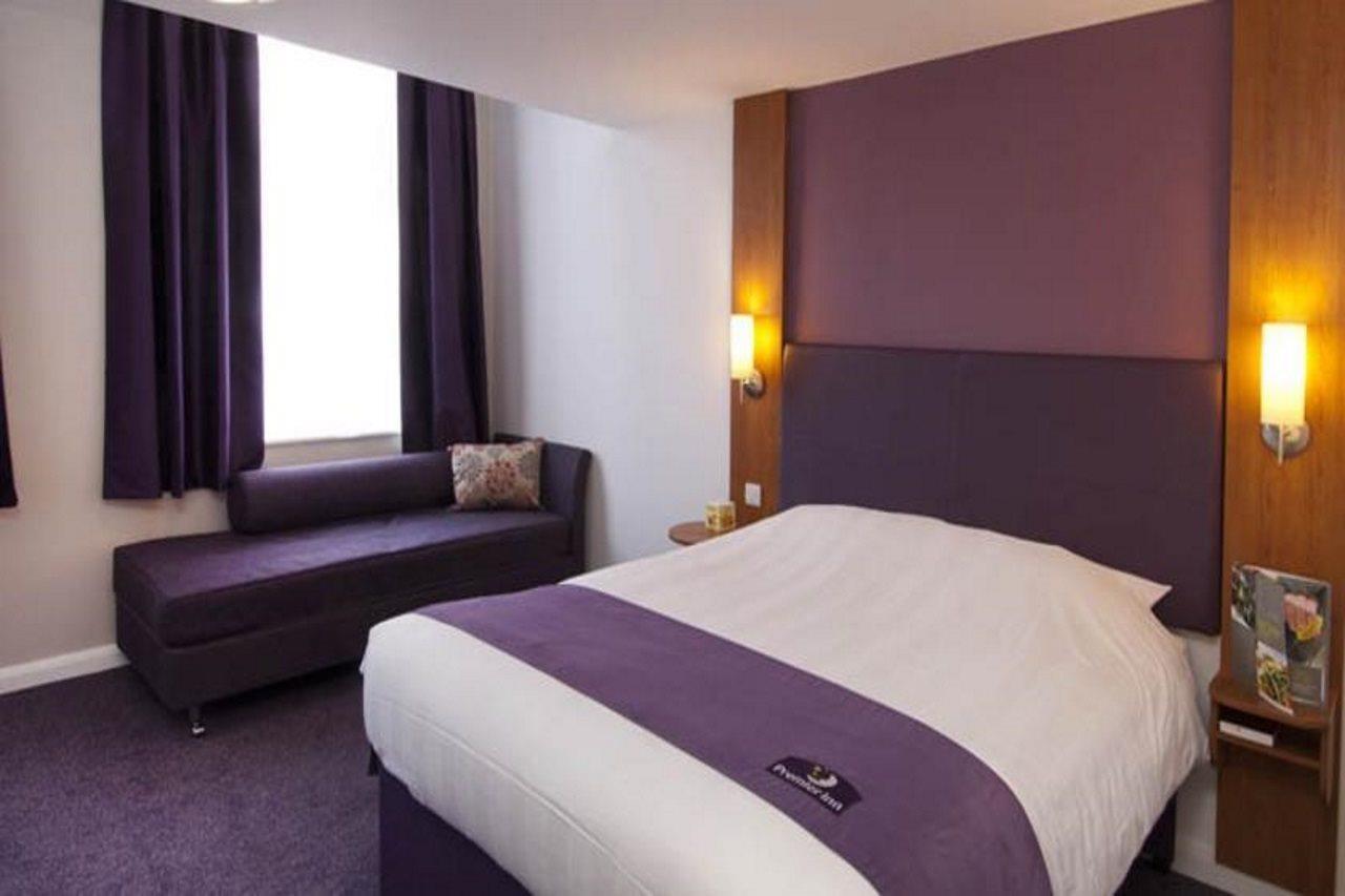Premier Inn Merthyr Tydfil Extérieur photo