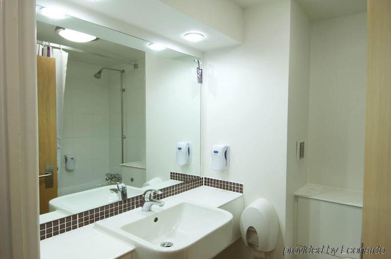 Premier Inn Merthyr Tydfil Extérieur photo