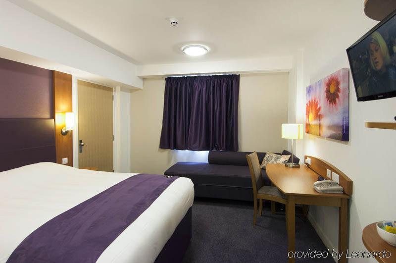 Premier Inn Merthyr Tydfil Extérieur photo